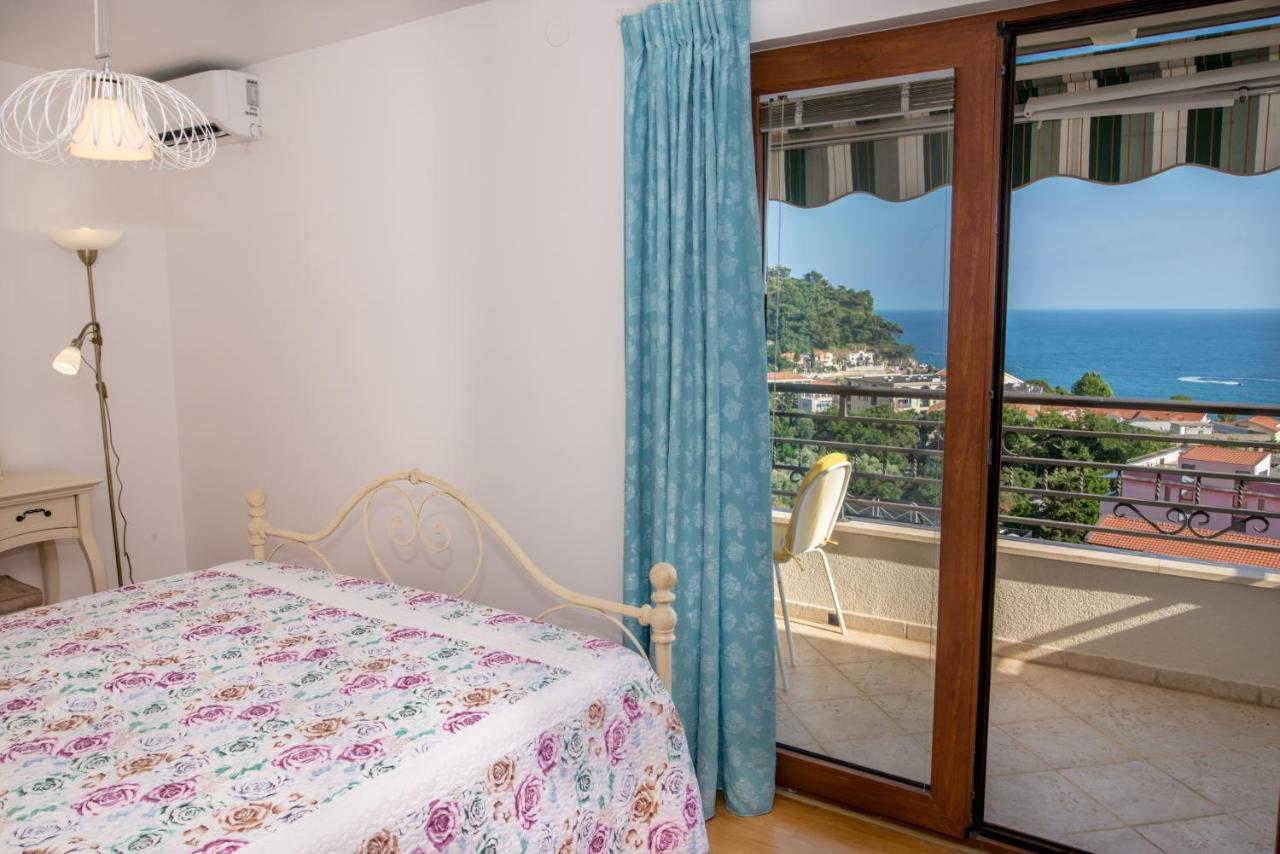 Apartment Elena Petrovac Екстериор снимка