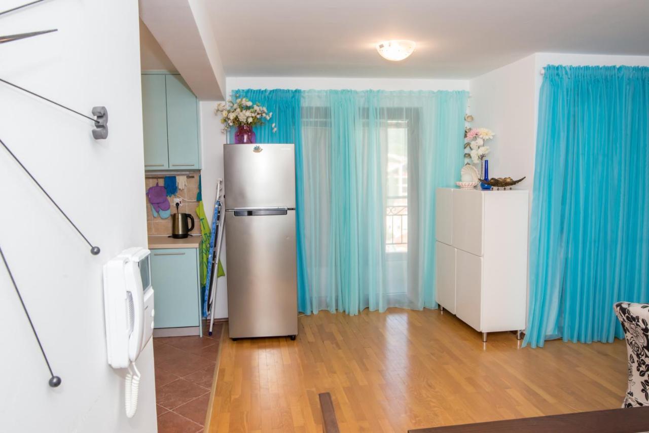 Apartment Elena Petrovac Екстериор снимка